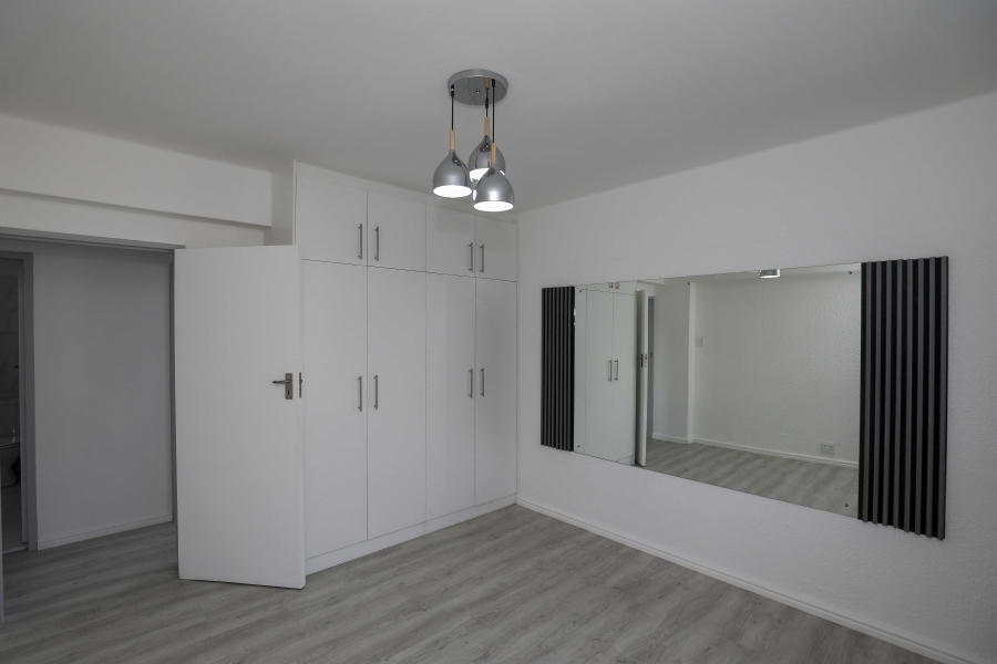 2 Bedroom Property for Sale in Woodstock Western Cape